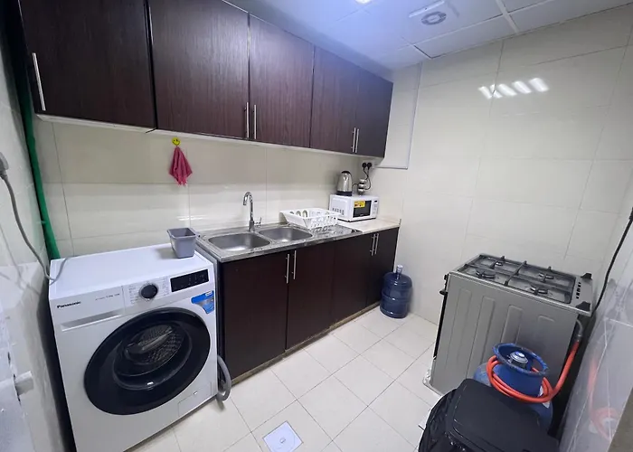 Single Bed Hosted By Dinar Apartments
